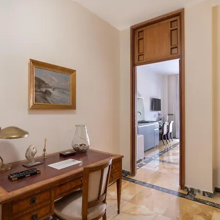 Bed & Breakfast Starhost - Golden Salerno