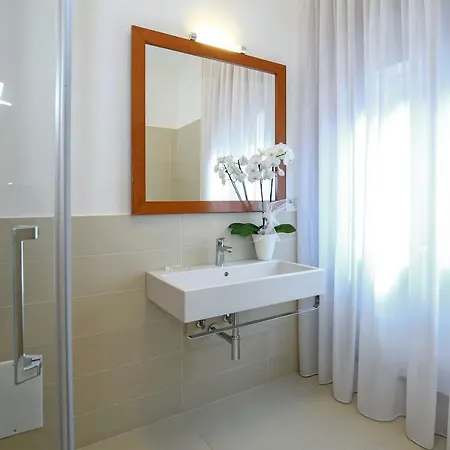 Bed & Breakfast Starhost - Golden *